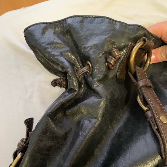 Black leather handbag - Picture 2 of 7